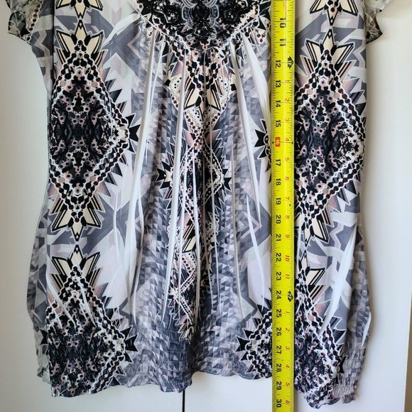 XL Apt 9 Southwestern Print Top - Picture 2 of 2